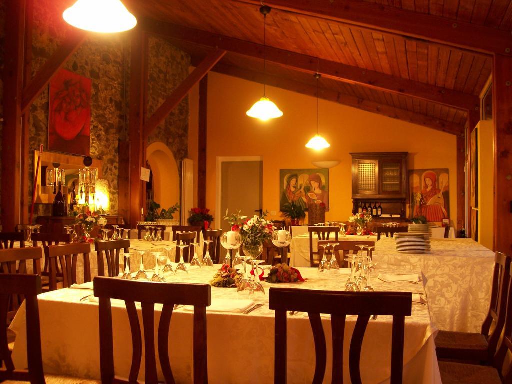 Gli Ulivi Bed and Breakfast Fosdinovo Buitenkant foto