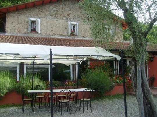 Gli Ulivi Bed and Breakfast Fosdinovo Buitenkant foto